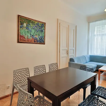 Central Wenzigova 13 Apartment *