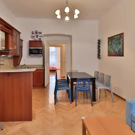 Apartment Central Wenzigova 13 Prag