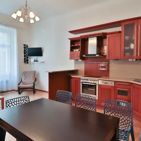 Central Wenzigova 13 Apartment